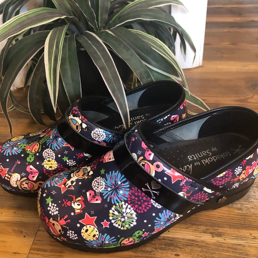 Sanita koi clogs